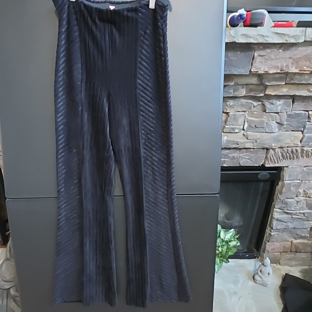Free People Black Strench Flare Leg  Pants M
